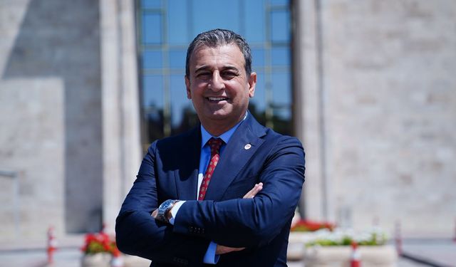 Burhanettin Bulut "İletişim Başkanlığı'nda Günde 587 Asgari Ücretlinin Maaşı Gidiyor"