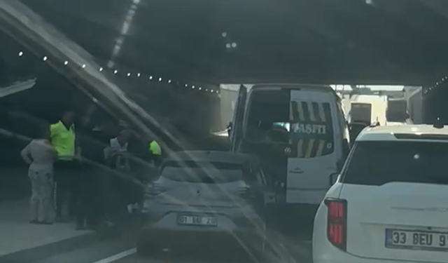 Adana’da 4 Araçlı Zincirleme Kaza