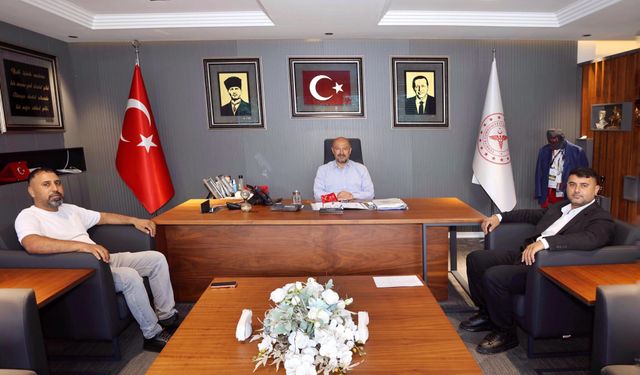 Nacar, Yüreğirli Muhtarlara Sağlık Hizmetlerini Anlattı