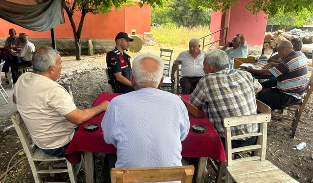 Adana Jandarması Silah ve Bireysel Silahlanmaya Karşı Sahada