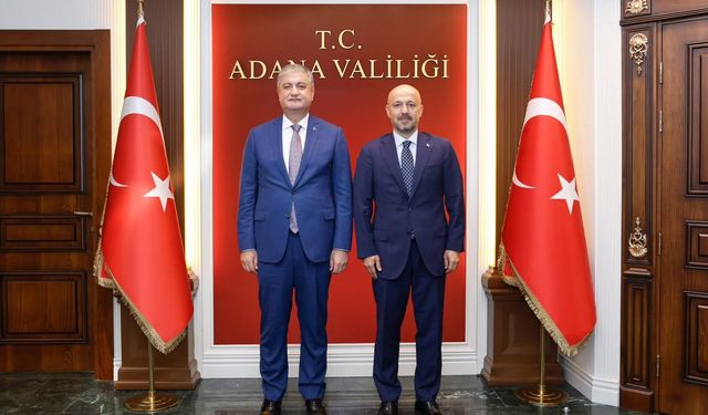 Vali Yavuz, Halil Nacar'ı Kutladı