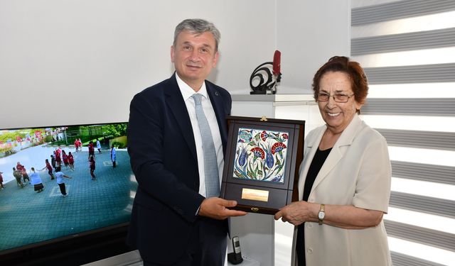 70 Yıllık Adanmışlık Taçlandı