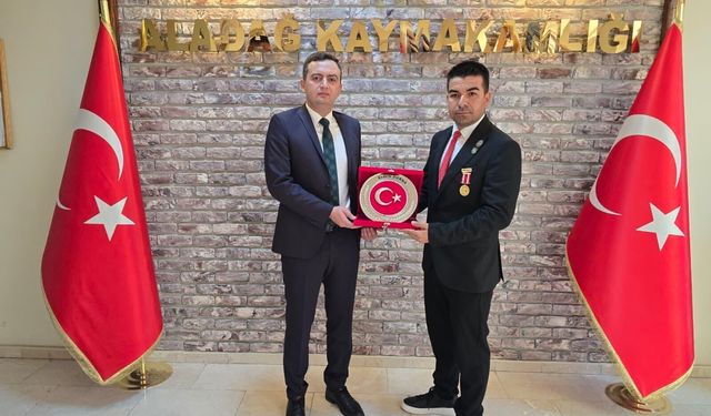 Adana’da Gaziler Günü’nde Gaziye Tornavidalı Saldırı