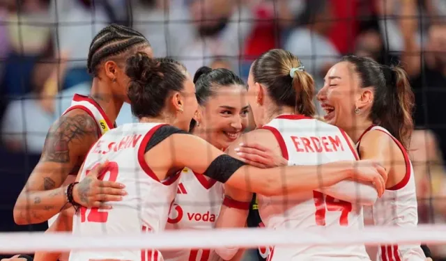 Filenin Sultanları Tarih Yazdı! Sırbistan’ı 3-0 Devirdi, Avrupa’da Finale Yükseldi