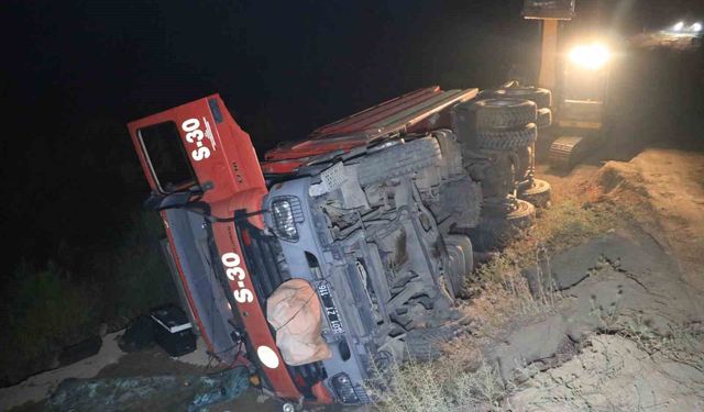 Karaisalı’da Orman Yangınına Müdahale Sırasında Kaza! 2 İşçi Yaralandı