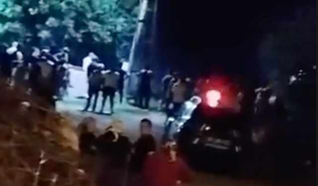 Yüreğir’de Yangın Paniği! Alevleri Vatandaşlar Söndürdü