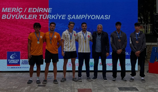 Adana Yelken İhtisas Kulübü Sezonu Madalyalarla Tamamladı