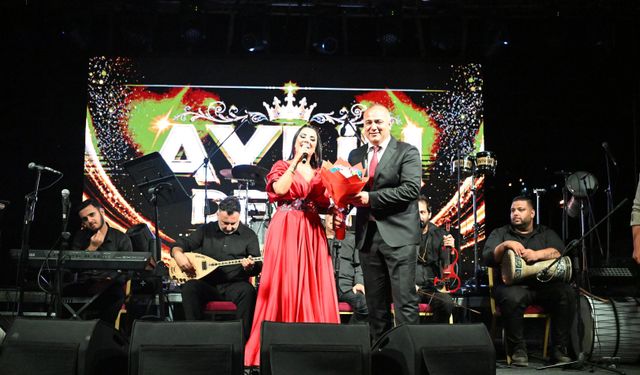 Kızıldağ’da Müzik Ziyafeti! On Binlerce Kişi Konserde Tek Yürek Oldu