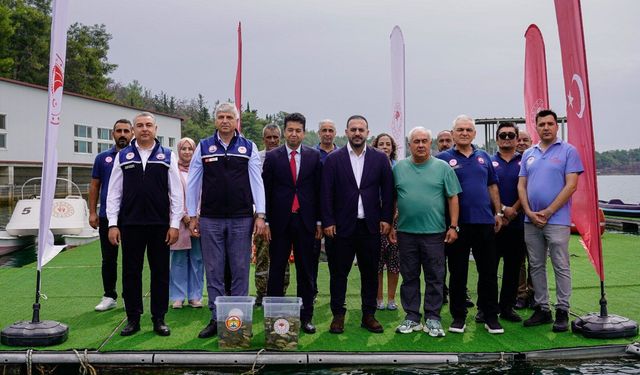 Adana’da Herkese 1 Balık Düşecek! 2 Milyon 283 Bin Yavru Sazan Suya Bırakılıyor