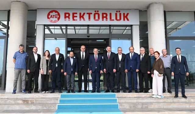 Adana’da Eğitim Zirvesi! MHP Adana’dan Üniversite Ziyareti!
