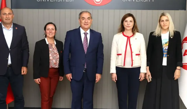 Ayşe Sibel Ersoy’dan Rektör Sözen’e Ziyaret! Üniversitenin Projeleri Konuşuldu