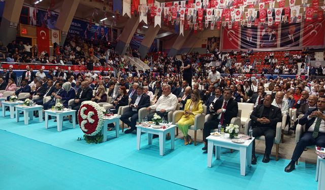 MHP Adana’da Yeni Yönetim Belli Oldu! Hakan Yıldırım Başkanlığındaki Kadro Dikkat Çekti