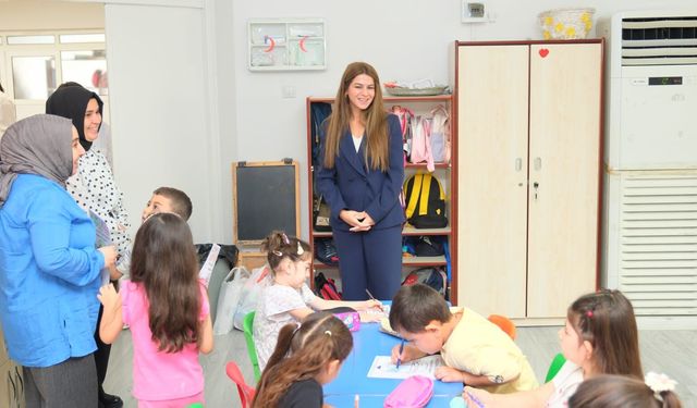 Ceyhan’da Okul Ziyareti! Başkan Vekili Yıldız’dan Öğrencilere Destek Mesajı