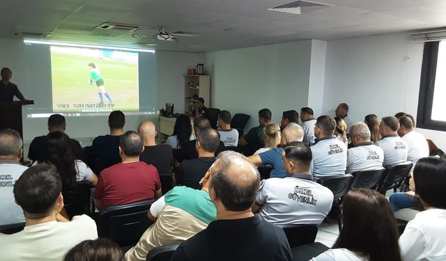Adana’da İtfaiyeden Özel Güvenlik Personeline Yangın Eğitimi