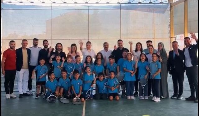 Şafak Müderrisgil’den Kozan’da “Haydi Tenise” Ziyareti