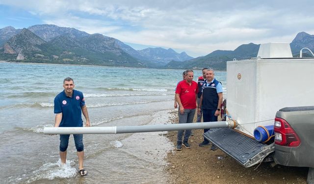 Kozan’da Baraj ve Göletlere 665 Bin Sazan Yavrusu Bırakıldı