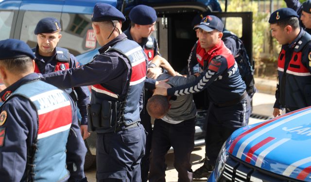 Adana’da Sevda Dinler’i Öldüren Şüpheli Adliyeye Sevk Edildi