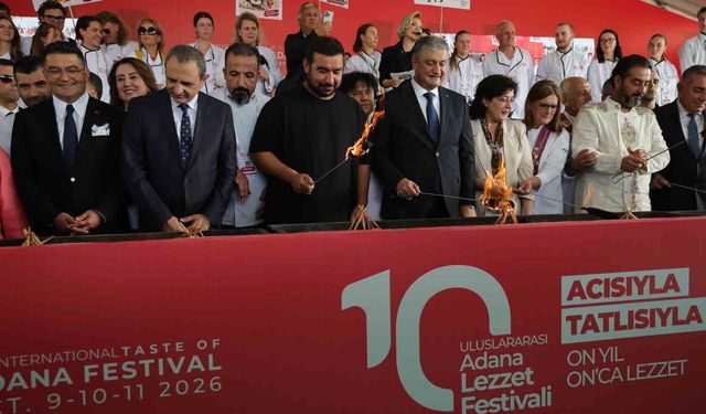 Adana Lezzet Festivali’nde Dev Mangal Ateşi Yakıldı! Hedef 1 Milyon Ziyaretçi