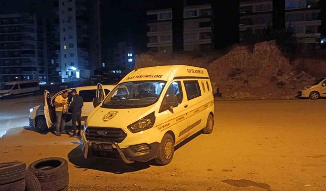 Adana’da Gece Yarısı Feci Olay! Sevgilisinin Eski Eşinden Kaçarken 3. Kattan Düştü