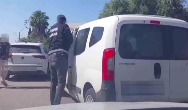 Adana’da Uyuşturucu Sevkiyatına Darbe! 2 Şüpheli Tutuklandı