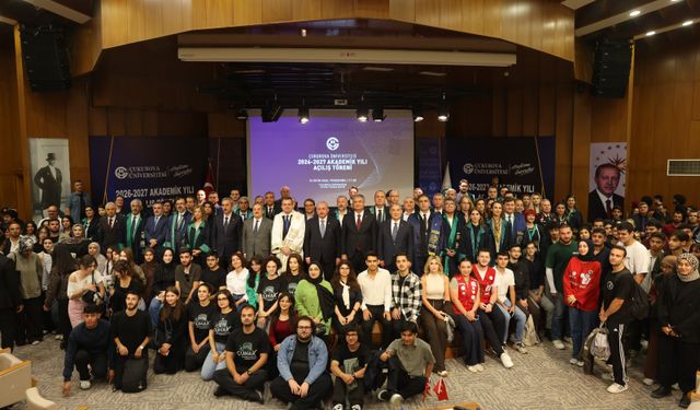 Çukurova Üniversitesinde Yeni Akademik Yıl Heyecanı: İlk Ders Prof. Dr. Mustafa Şentop'tan