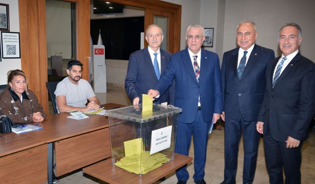 Adana Ticaret Borsası’nda Şahin Bilgiç Güven Tazeledi