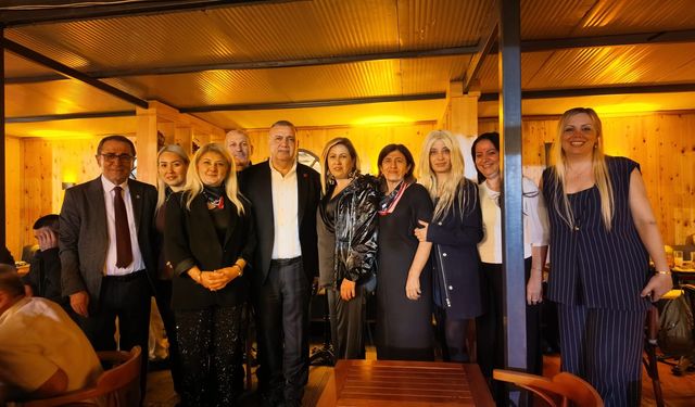 CHP Çukurova’dan Anlamlı Muhtarlar Günü Buluşması