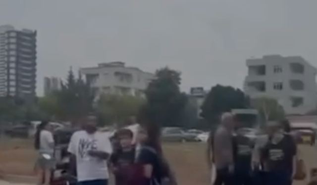 Adana’da Ortaokulda Korkutan Olay: Veliler Okul Önünde Toplandı