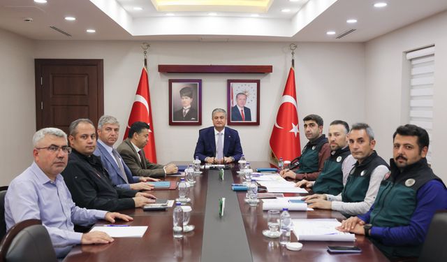 Adana’da Tarım İçin Önemli Toplantı! Karataş Sera OTB’de Son Durum Masaya Yatırıldı