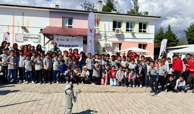 Adana’da “Bilim Kapını Çalıyor” Projesi Aladağ’da Hayata Geçirildi