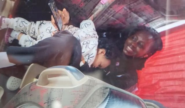 Sahada Futbolcu, Hayatta Anne! Bola Sofiyat’ın Kızıyla Yürek Isıtan Deplasman Molası