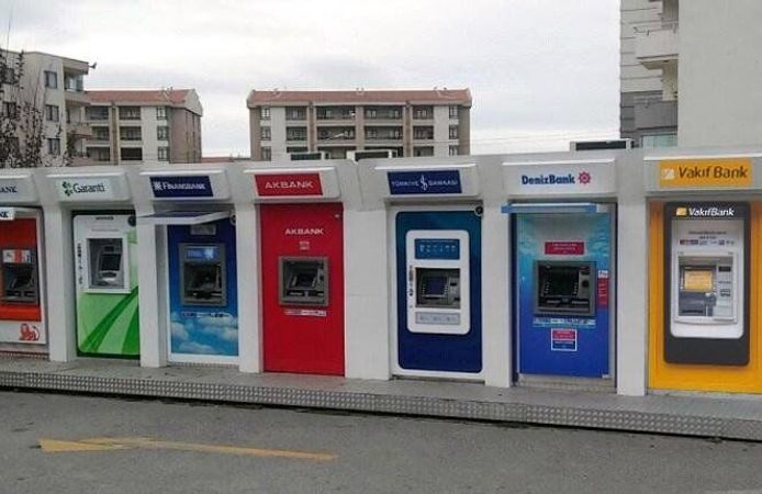 Tüm ATM'lerini Kapatıyor: Banka Devi Türkiye'den Çekiliyor