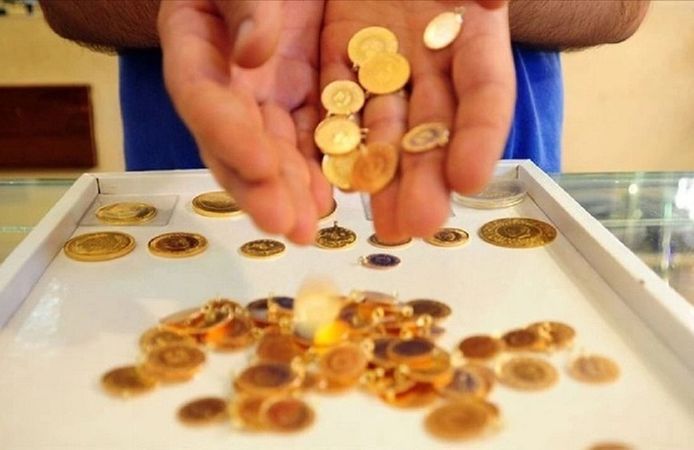 Ünlü ekonomist gram altının yazın ne kadar olacağını açıkladı