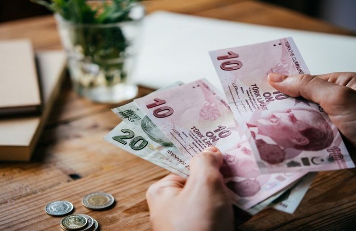 SGK Uzmanı Murat Bal'dan Emekli Promosyonlarında Rekor Tahmini