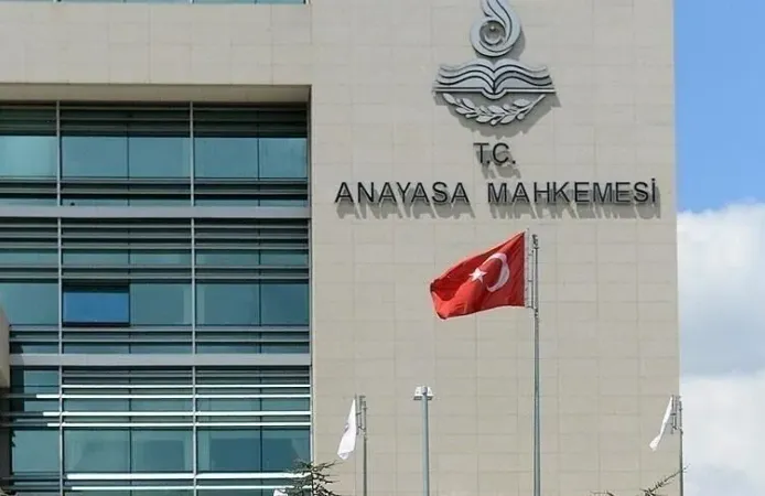 CHP Başvurdu, Anayasa Mahkemesi İptal Etti! Yeni Kurulan Parti İçin Şok Karar