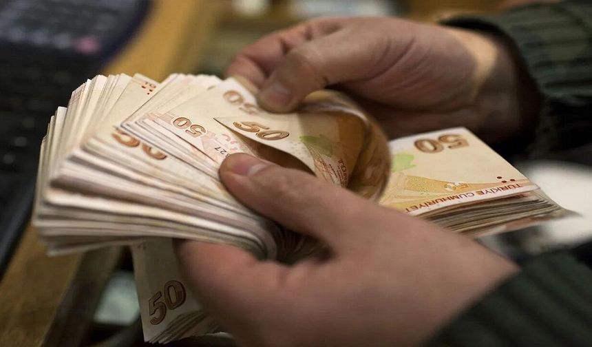 Emekli aylıkları bir kez daha değişiyor: Ağustostan sonra bu ücret alınacak