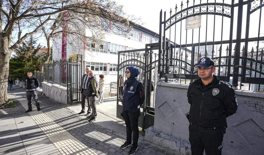 Adana’da Eğitim Alarmı! Okullarda Güvenlik Zirveye Çıkarıldı