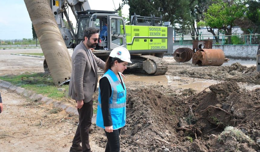 Ceyhan Trafiğine Dev Neşter: İlk Araç Üst Geçidinde Çalışmalar Hızlandı!