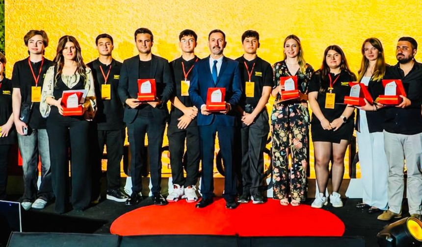TEDxGündoğdu Koleji Yine Büyüledi