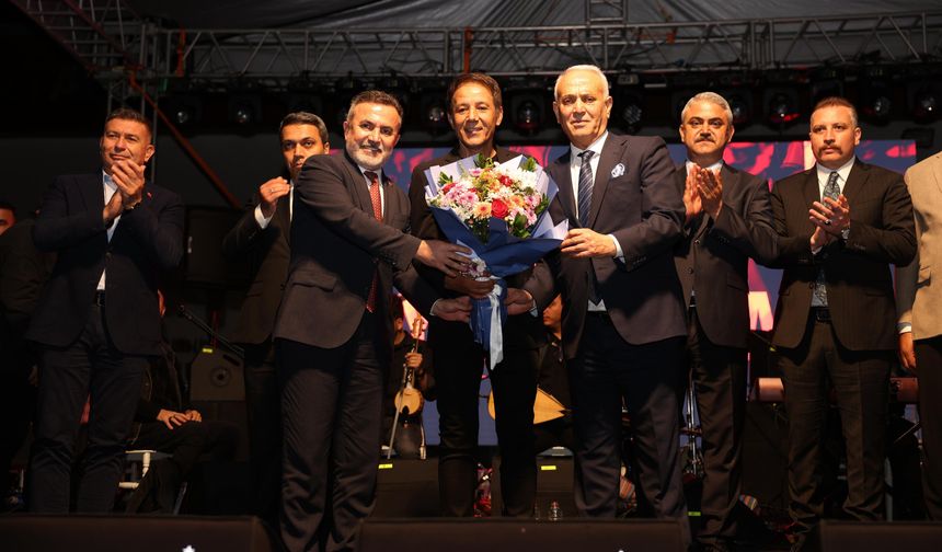 Pozantı’da 25 Mayıs Destanı Coşkusu! Binler Tek Yürek Oldu
