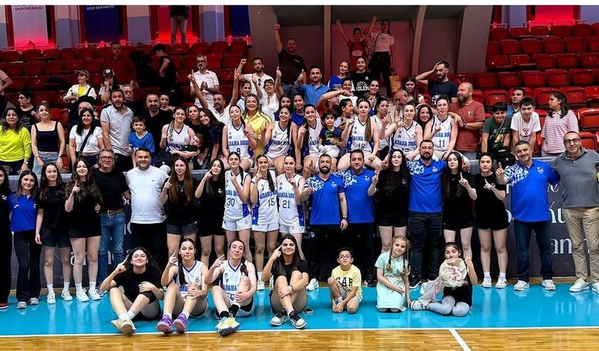 Adana Büyükşehir Belediyesi U18 Kız Basketbol Takımı Türkiye İkincisi Oldu