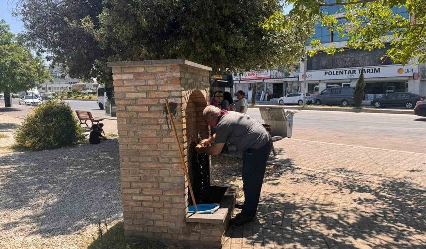 Adana’da Kavurucu Sıcaklık: Termometreler 36 Dereceyi Gösterdi