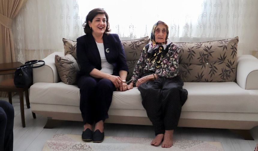 Süreyya Yavuz Şehit Ailelerini Yalnız Bırakmadı