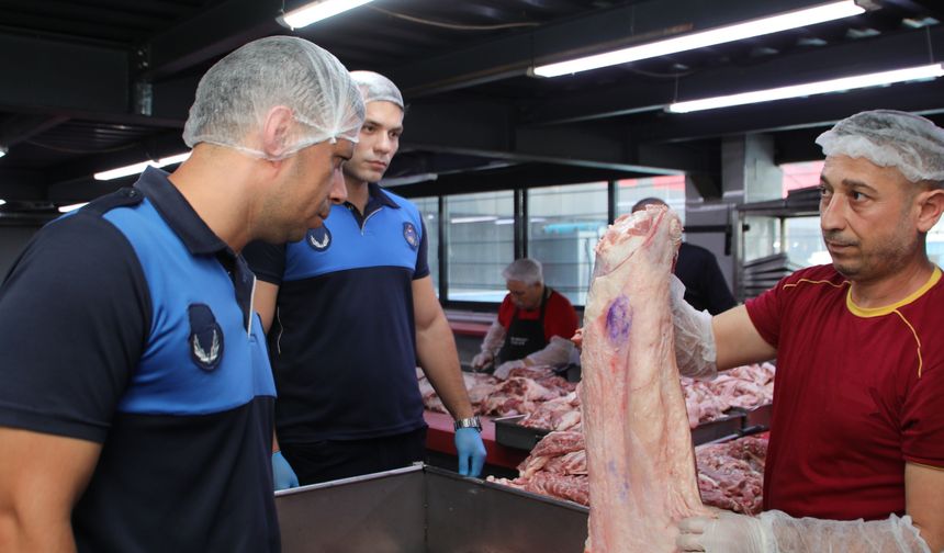 Yüreğir'de Zabıtadan Restoran ve Kebapçılara Sıkı Denetim