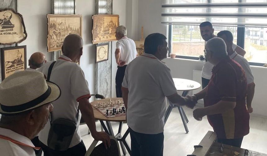 Adana'dan Kapadokya'ya Anlamlı Yolculuk: Huzurevi Sakinleri Tarih ve Doğayla Buluştu