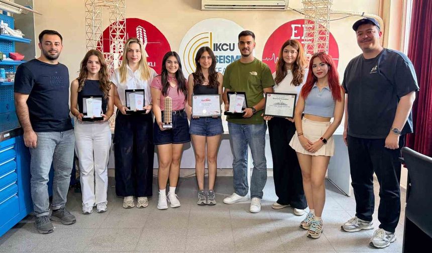 Türk Öğrencilerin Geliştirdikleri Depreme Dayanıklı Yapı Projesi Dünya Birincisi Oldu