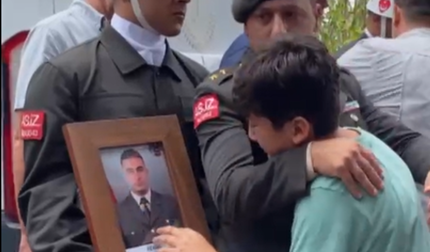 Şehit Uzman Çavuş Kasım Yurt, Ceyhan'da Gözyaşlarıyla Uğurlandı