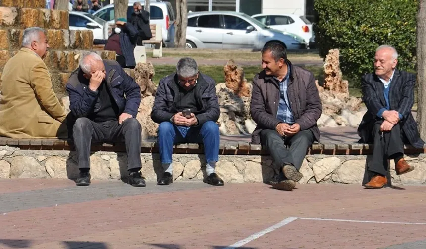 400 Bin Sözleşmeli Personele Emeklilik Müjdesi Verildi