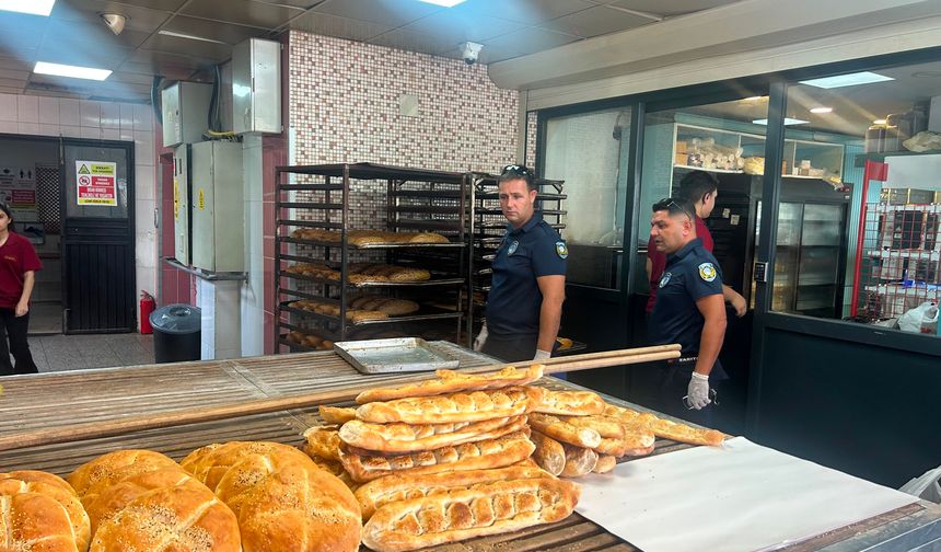 Ceyhan'da Zabıta Ekiplerinden Fırınlara Sıkı Hijyen Denetimi