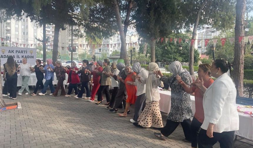 Adana’da Huzurevi Sakinlerinin Doğum Günleri Kutlandı